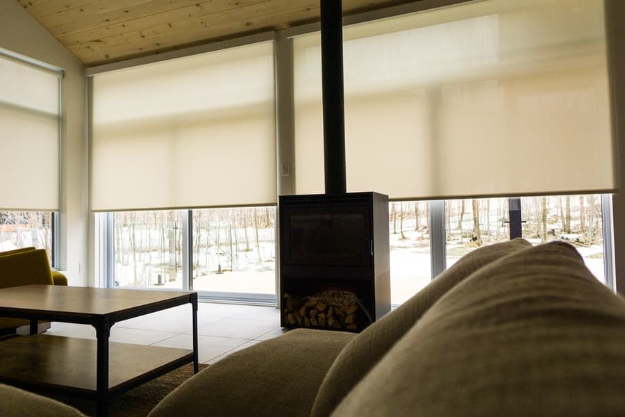 Roller shade product detail